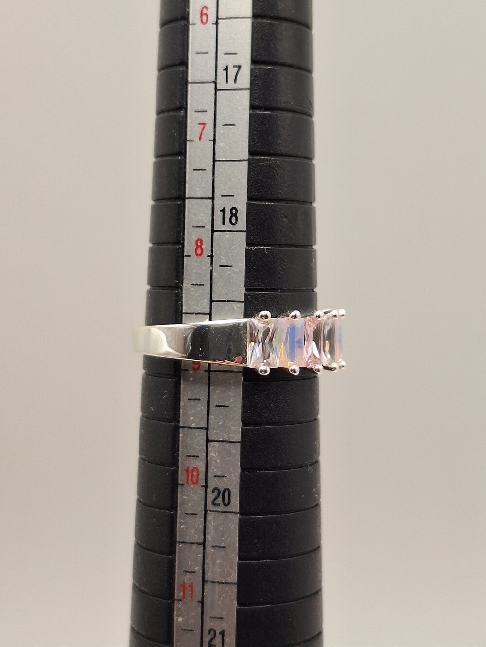 Swarovski Crystal Ring Size 9 Pink Baguette Crystal Band Silver Tone Ring - Picture 8 of 16